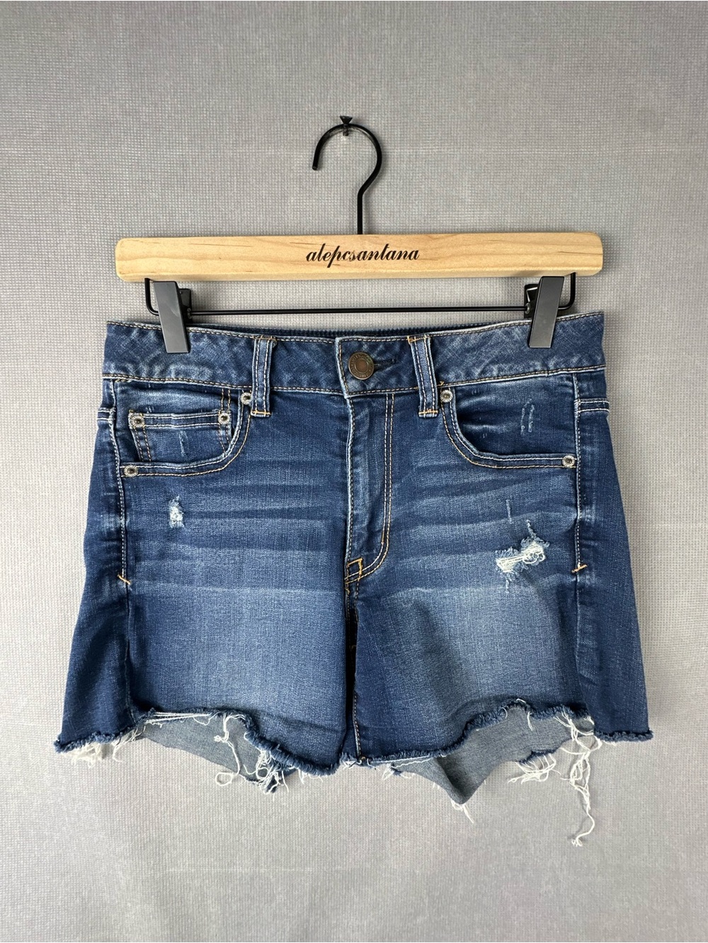 American Eagle Super Super Stretch Shortie Denim Shorts Women’s Sz 8 Distressed